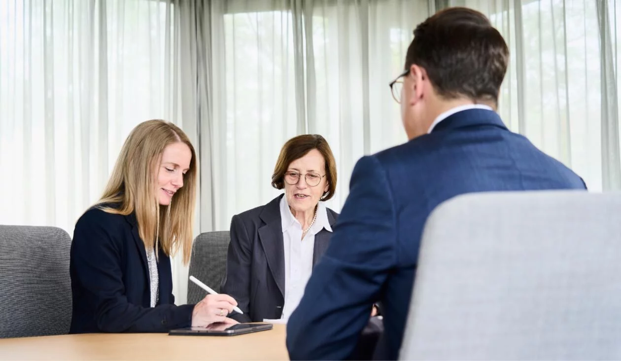 Besprechung mit Mandanten